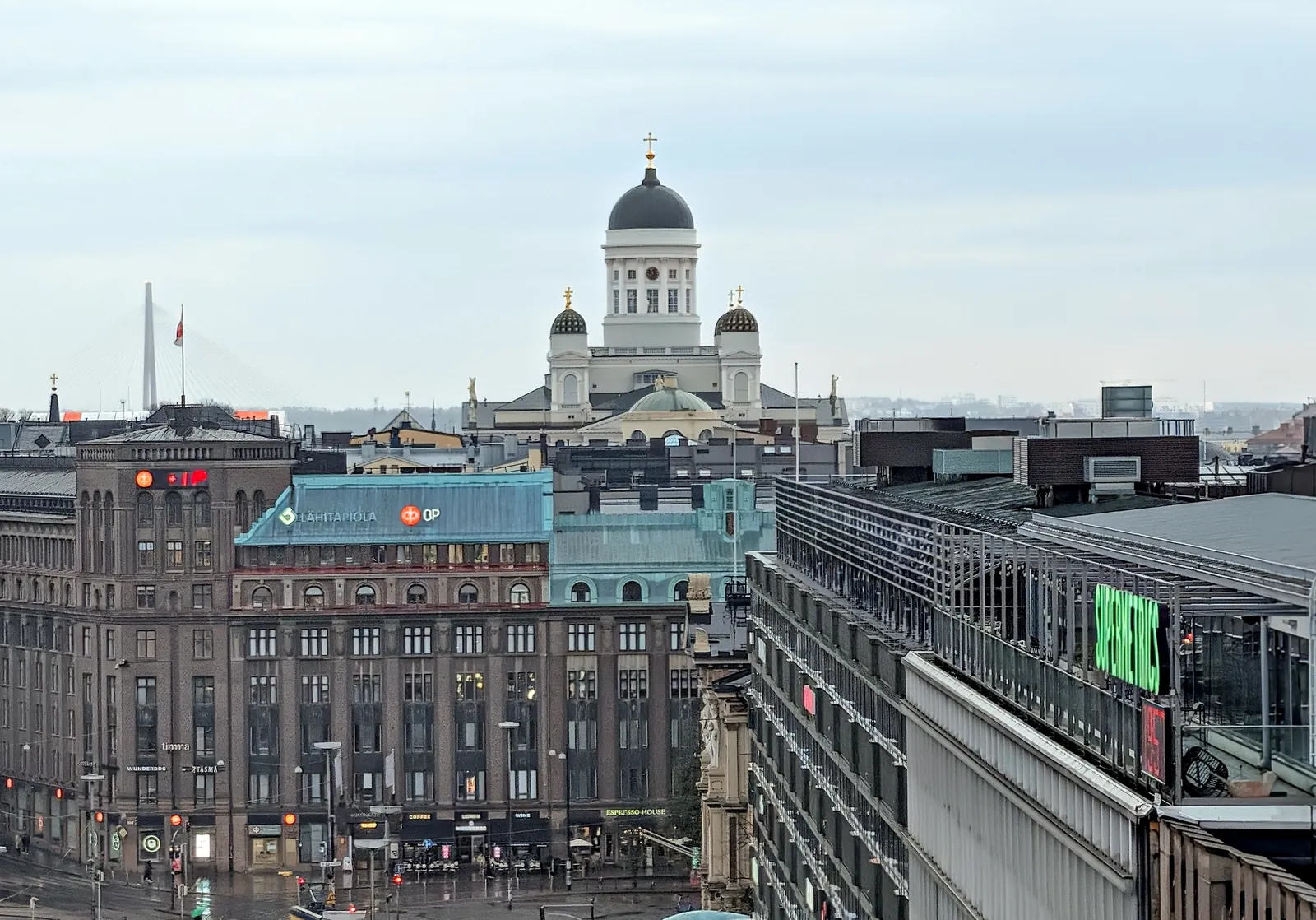 Helsingin keskusta ja tuomiokirkko — A1 Consulting suomalaisille yrityksille